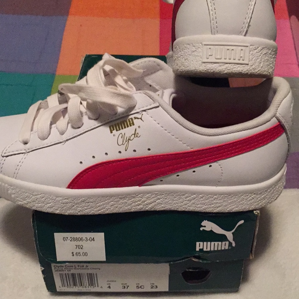 Puma clyde core foil jr worn twice size 5